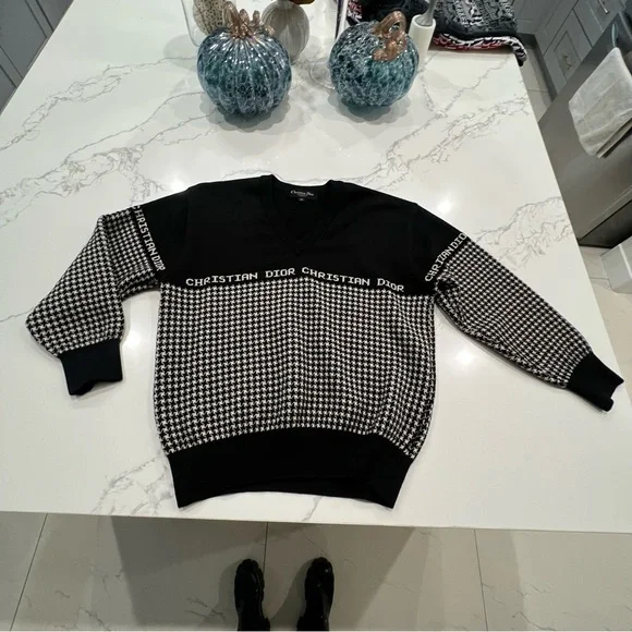 VINTAGE CHRISTIAN DIOR black houndstooth v neck pullover sweater monsieur - Picture 4 of 9
